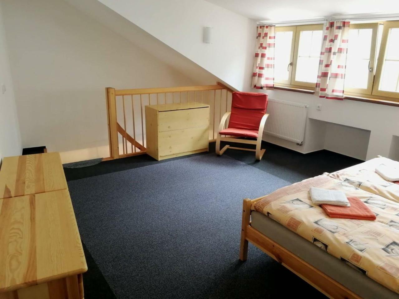 Apartman U Hippolyta Їндржихув-Градец Екстер'єр фото